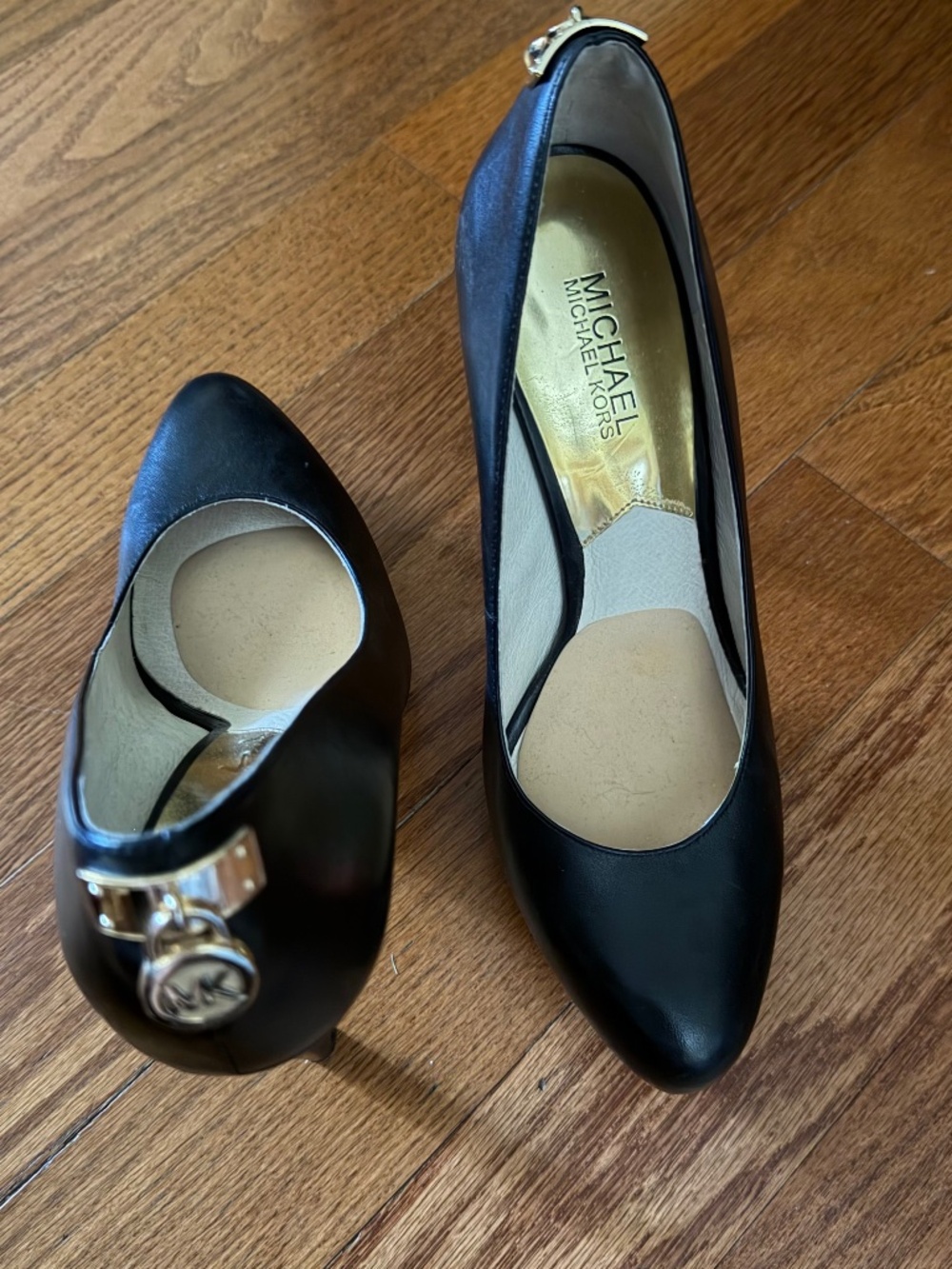 Michael Kors Hamilton Black Pumps Size 9